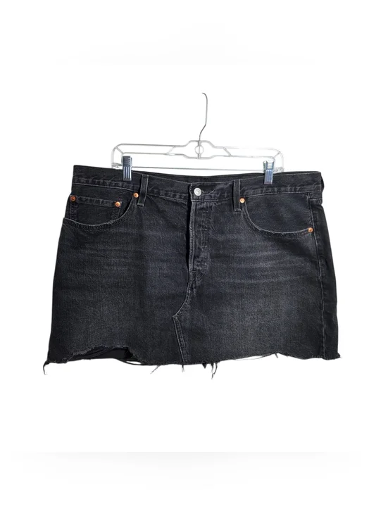 Levi's Washed Black Denim Miniskirt with Frayed Hem - Picture 2 of 16